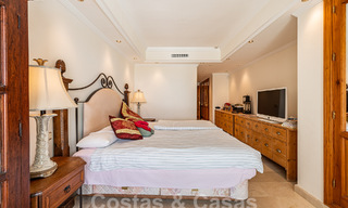 Luxueux appartement à vendre avec vue panoramique sur la mer dans une urbanisation fermée sur le Golden Mile, Marbella 61751 
