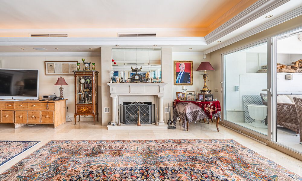 Luxueux appartement à vendre avec vue panoramique sur la mer dans une urbanisation fermée sur le Golden Mile, Marbella 61753