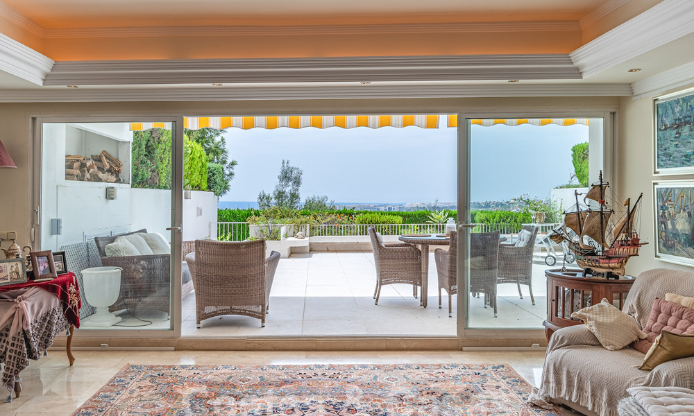 Luxueux appartement à vendre avec vue panoramique sur la mer dans une urbanisation fermée sur le Golden Mile, Marbella 61757