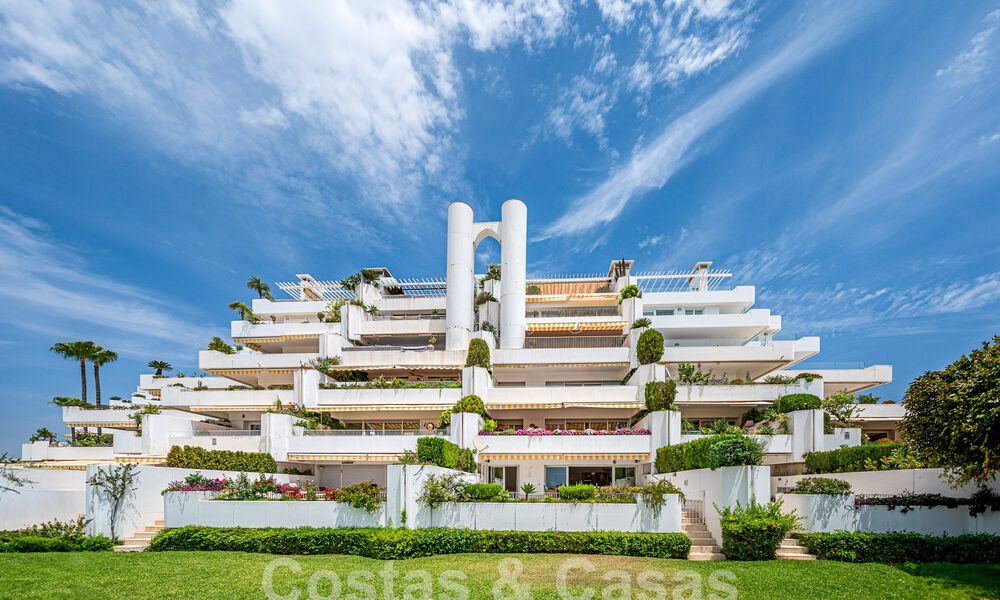 Luxueux appartement à vendre avec vue panoramique sur la mer dans une urbanisation fermée sur le Golden Mile, Marbella 61763