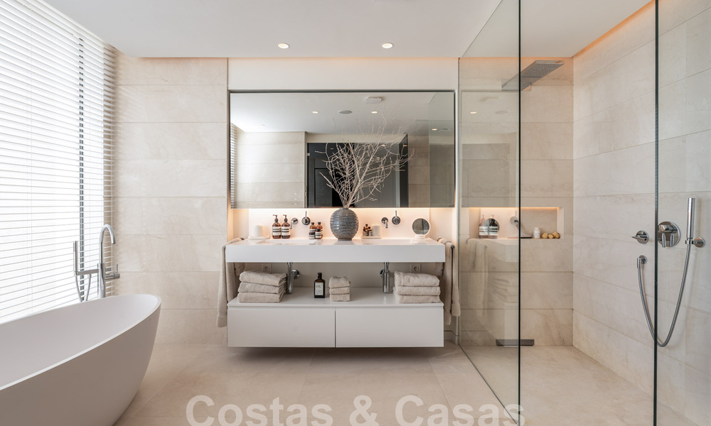 Appartement de jardin moderne avec vue sur la mer à vendre, à quelques minutes en voiture du centre de Marbella 61771