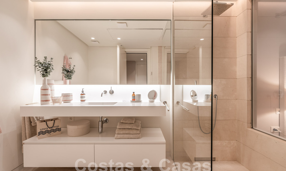 Appartement de jardin moderne avec vue sur la mer à vendre, à quelques minutes en voiture du centre de Marbella 61782