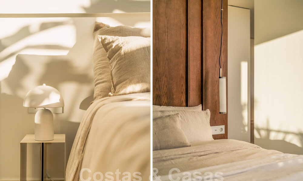 Impressionnant penthouse rénové à vendre avec vue panoramique sur le golf et la mer au cœur de Nueva Andalucia, Marbella 61832