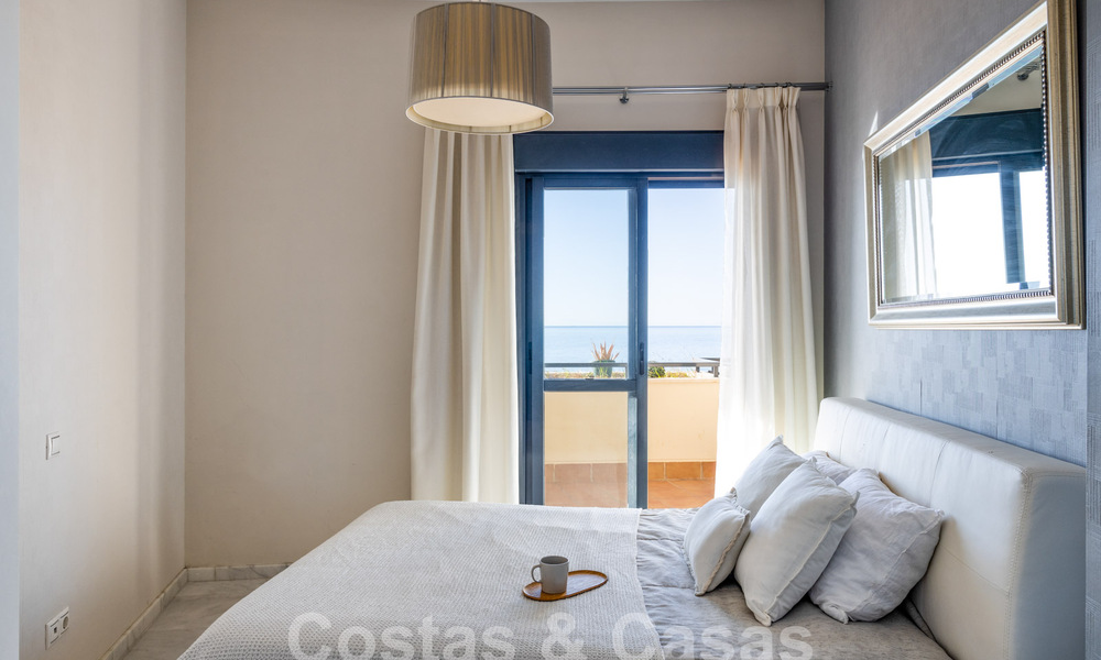 Penthouse près de la plage avec 3 chambres et vue panoramique sur la mer à vendre sur le New Golden Mile entre Marbella et Estepona 61372