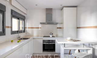 Penthouse près de la plage avec 3 chambres et vue panoramique sur la mer à vendre sur le New Golden Mile entre Marbella et Estepona 61376 