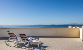 Penthouse près de la plage avec 3 chambres et vue panoramique sur la mer à vendre sur le New Golden Mile entre Marbella et Estepona 61381 