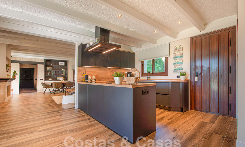 Villa de luxe espagnole économe en énergie à vendre dans un quartier résidentiel calme dans la vallée du golf de Mijas, Costa del Sol 61400