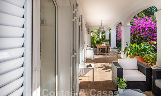 Villa de luxe méditerranéenne à vendre à quelques pas de la plage et des commodités à Guadalmina Baja, Marbella 61853 