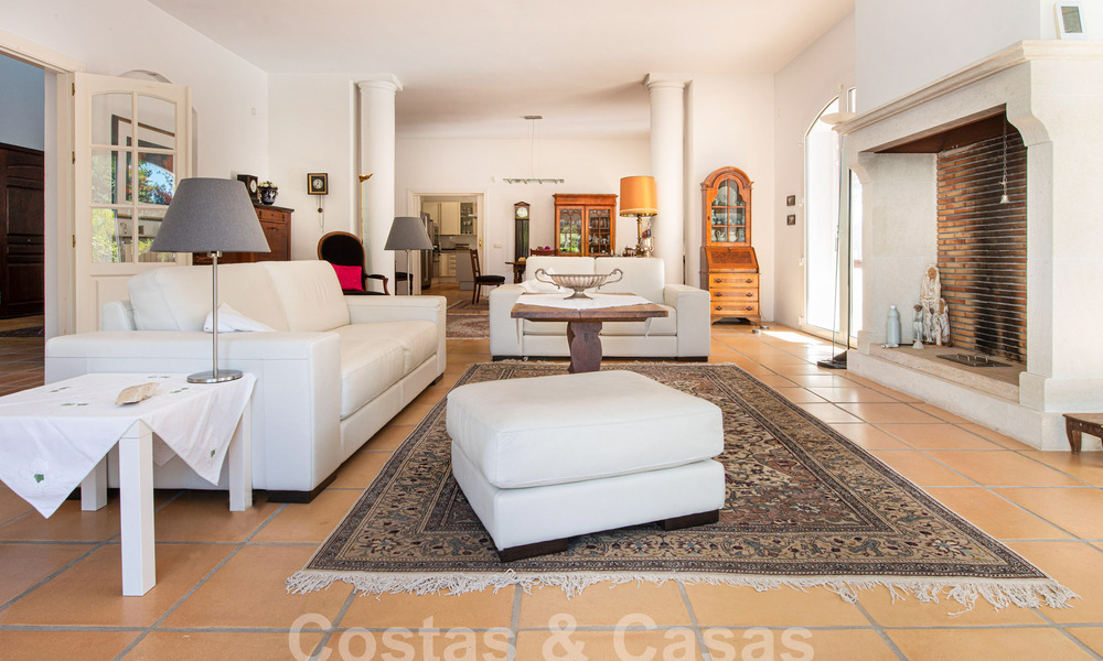 Villa de luxe méditerranéenne à vendre à quelques pas de la plage et des commodités à Guadalmina Baja, Marbella 61871