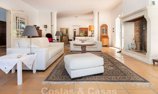 Villa de luxe méditerranéenne à vendre à quelques pas de la plage et des commodités à Guadalmina Baja, Marbella 61871 