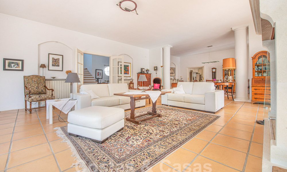 Villa de luxe méditerranéenne à vendre à quelques pas de la plage et des commodités à Guadalmina Baja, Marbella 61872