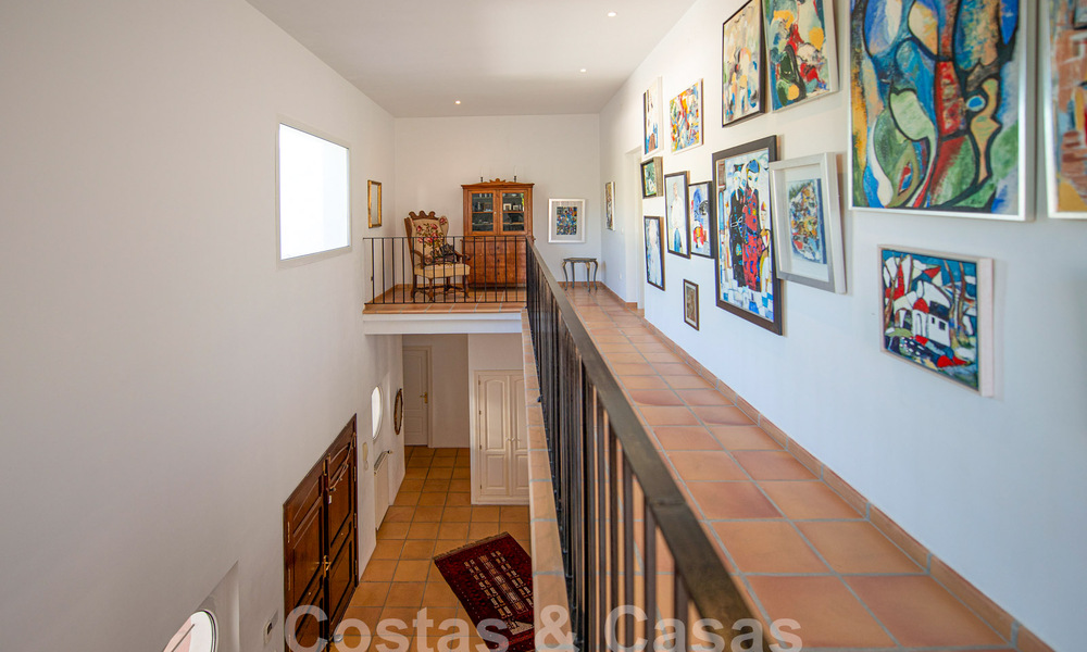 Villa de luxe méditerranéenne à vendre à quelques pas de la plage et des commodités à Guadalmina Baja, Marbella 61876