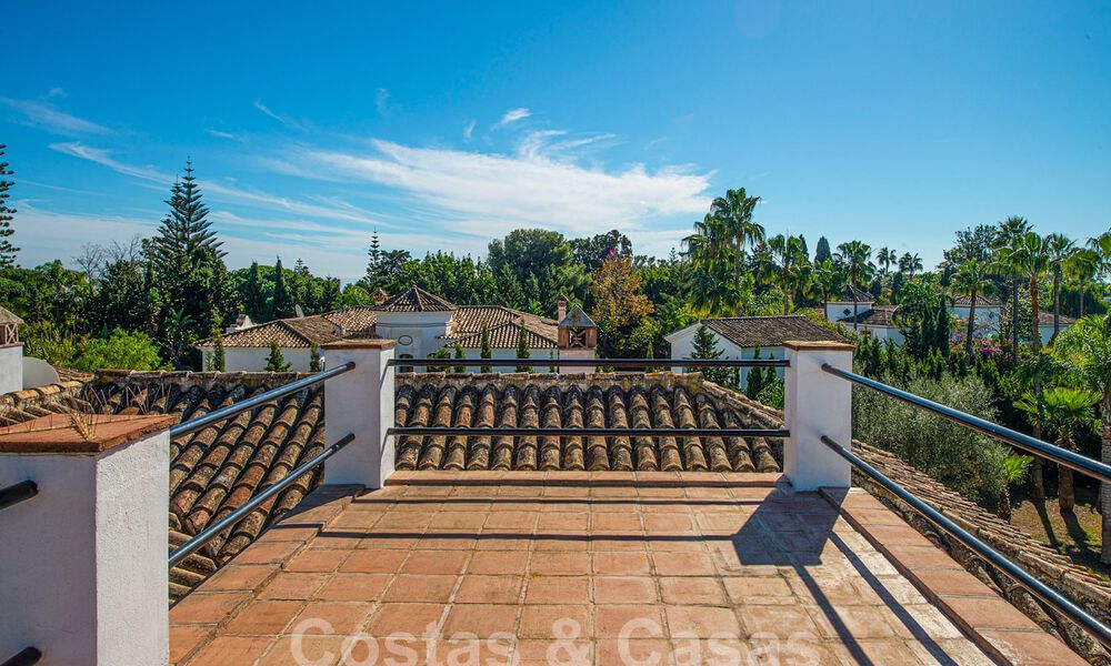 Villa de luxe méditerranéenne à vendre à quelques pas de la plage et des commodités à Guadalmina Baja, Marbella 61885