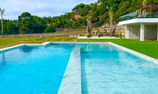 Nouvelle villa moderne de luxe à vendre avec vue panoramique sur la mer dans l'exclusif Marbella Club Golf Resort à Benahavis - Marbella 61967 