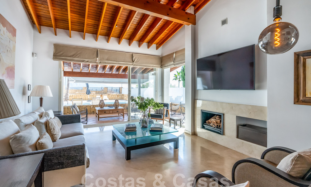 Charmante maison familiale à vendre avec vue sur le golf et les montagnes à Benahavis – Marbella 62089