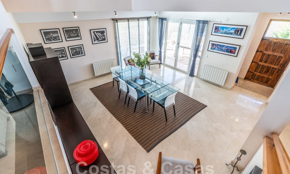 Charmante maison familiale à vendre avec vue sur le golf et les montagnes à Benahavis – Marbella 62090