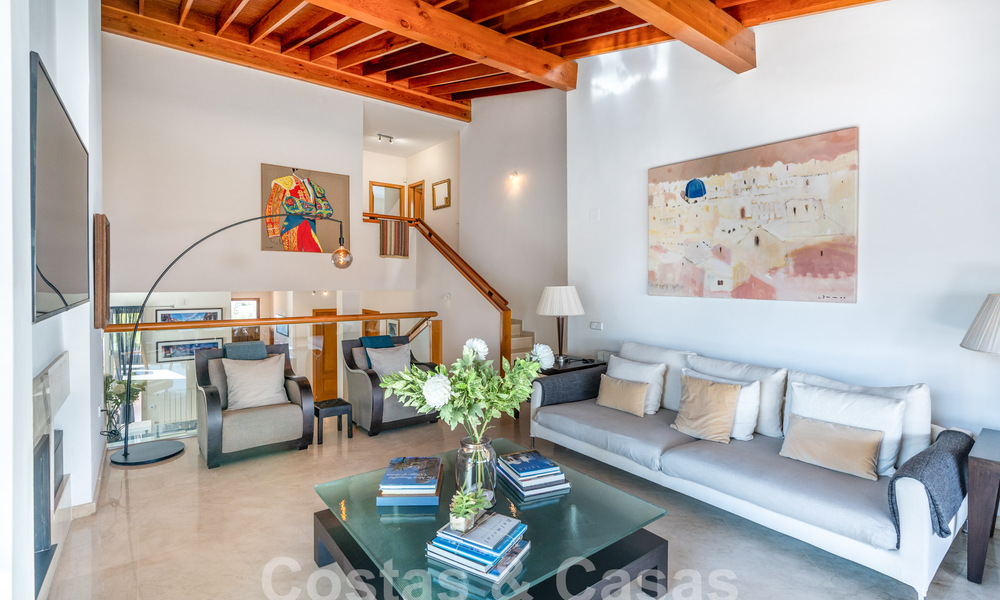 Charmante maison familiale à vendre avec vue sur le golf et les montagnes à Benahavis – Marbella 62091