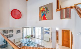 Charmante maison familiale à vendre avec vue sur le golf et les montagnes à Benahavis – Marbella 62093 