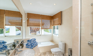 Charmante maison familiale à vendre avec vue sur le golf et les montagnes à Benahavis – Marbella 62108 