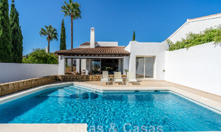 Charmante maison familiale à vendre avec vue sur le golf et les montagnes à Benahavis – Marbella 62112 