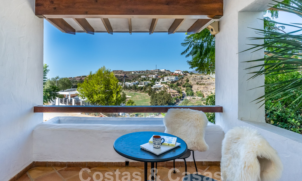 Charmante maison familiale à vendre avec vue sur le golf et les montagnes à Benahavis – Marbella 62115