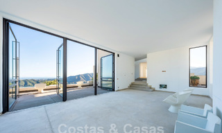 Villa moderne à terminer à vendre entourée de vues à 360º sur les montagnes, le lac et la mer, près de Marbella 61938 