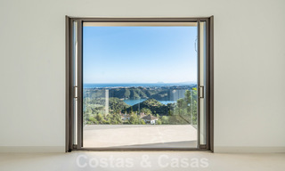 Villa moderne à terminer à vendre entourée de vues à 360º sur les montagnes, le lac et la mer, près de Marbella 61944 