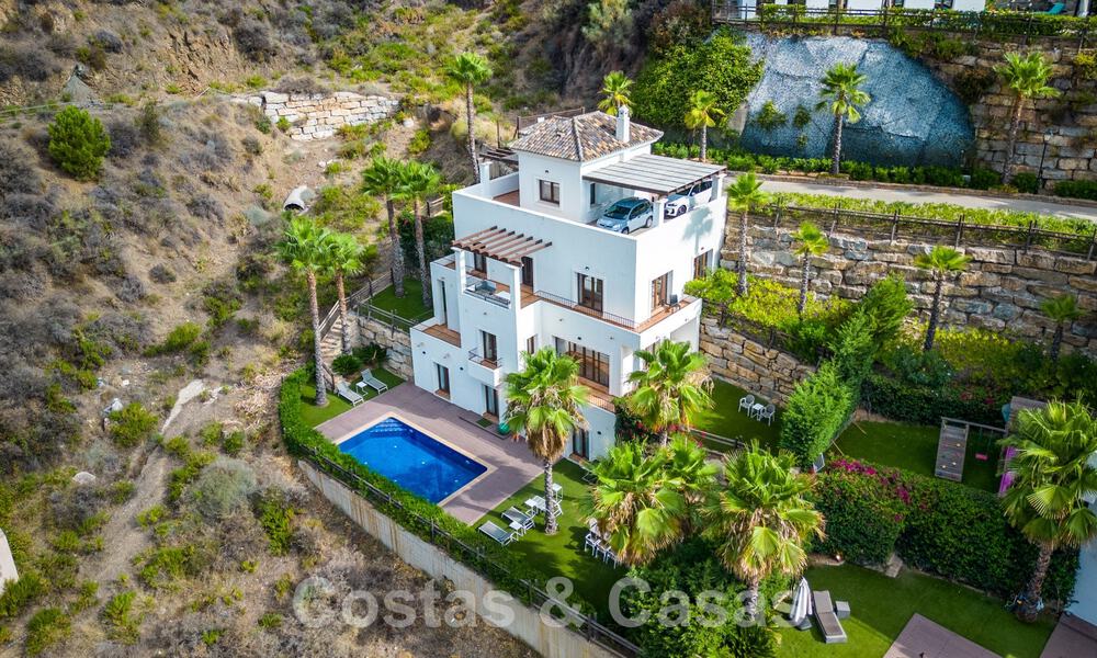 Spacieuse villa individuelle à vendre dans une résidence privée exclusive à Benahavis - Marbella 62122