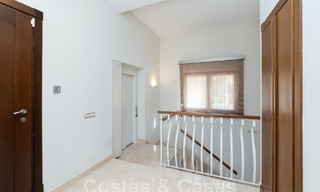 Spacieuse villa individuelle à vendre dans une résidence privée exclusive à Benahavis - Marbella 62125 