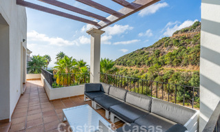 Spacieuse villa individuelle à vendre dans une résidence privée exclusive à Benahavis - Marbella 62136 