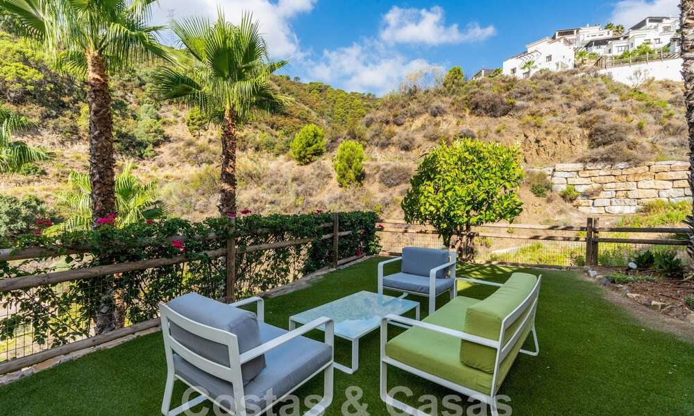 Spacieuse villa individuelle à vendre dans une résidence privée exclusive à Benahavis - Marbella 62137
