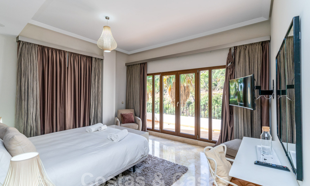 Spacieuse villa individuelle à vendre dans une résidence privée exclusive à Benahavis - Marbella 62148