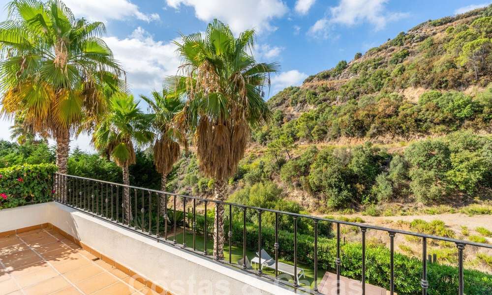 Spacieuse villa individuelle à vendre dans une résidence privée exclusive à Benahavis - Marbella 62151