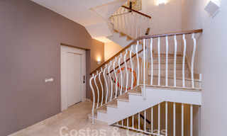Spacieuse villa individuelle à vendre dans une résidence privée exclusive à Benahavis - Marbella 62155 
