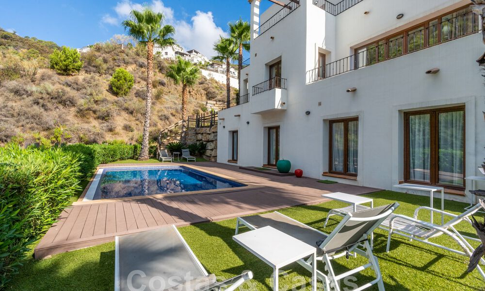 Spacieuse villa individuelle à vendre dans une résidence privée exclusive à Benahavis - Marbella 62170