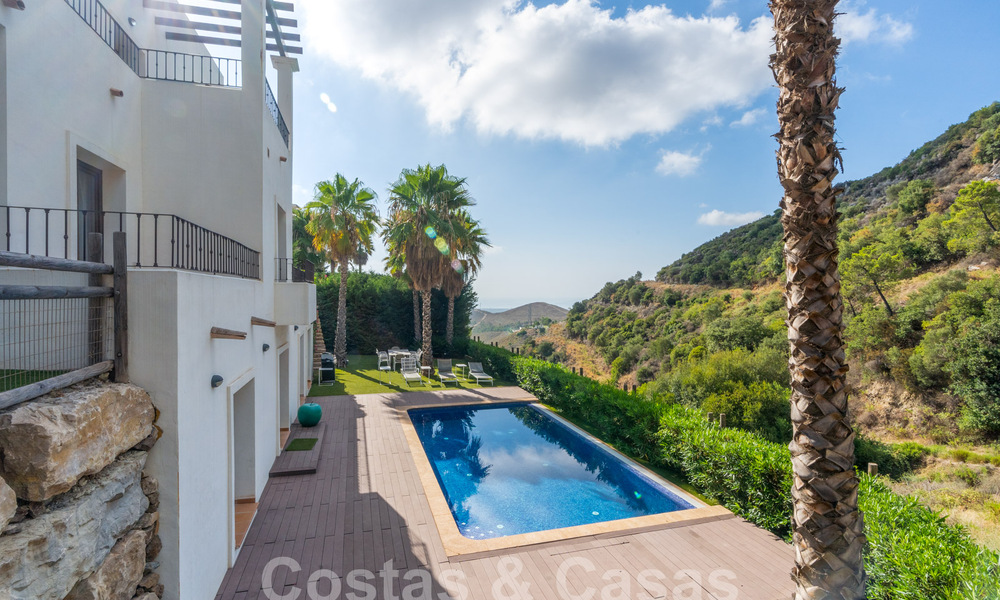 Spacieuse villa individuelle à vendre dans une résidence privée exclusive à Benahavis - Marbella 62174