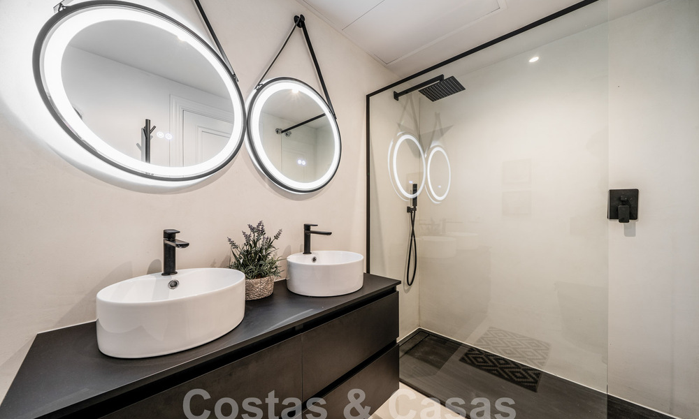 Prêt à emménager! Charmant appartement rénové avec jardin à vendre dans une communauté fermée à La Quinta, Benahavis - Marbella 62188