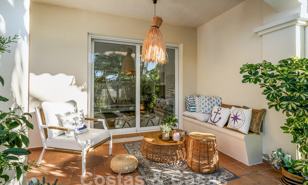 Prêt à emménager! Charmant appartement rénové avec jardin à vendre dans une communauté fermée à La Quinta, Benahavis - Marbella 62191