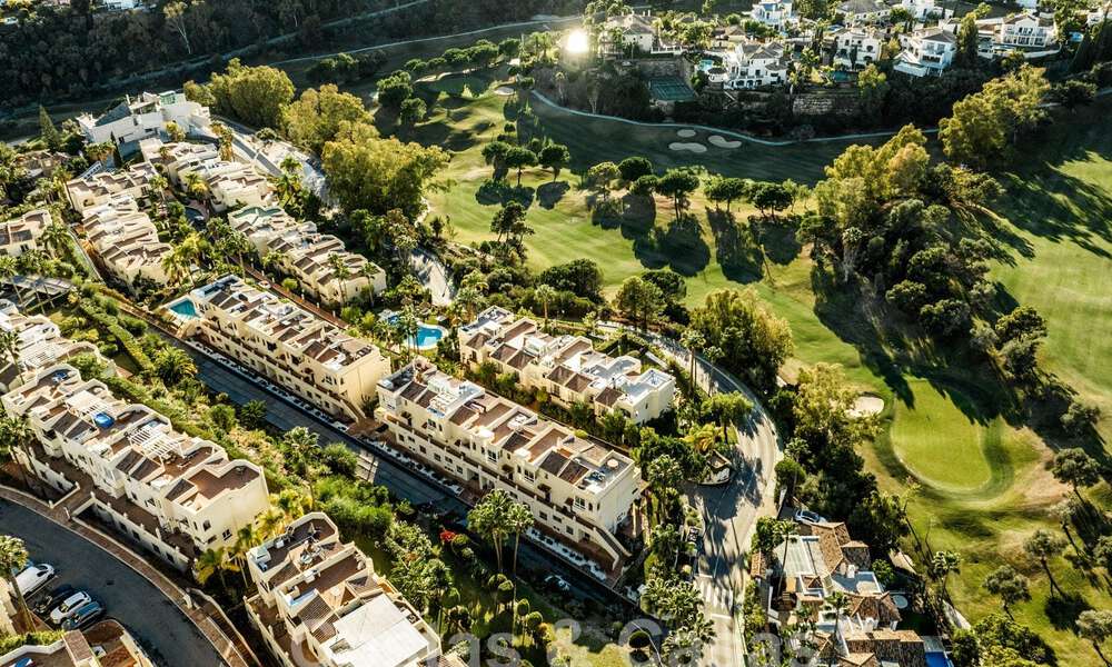 Prêt à emménager! Charmant appartement rénové avec jardin à vendre dans une communauté fermée à La Quinta, Benahavis - Marbella 62194