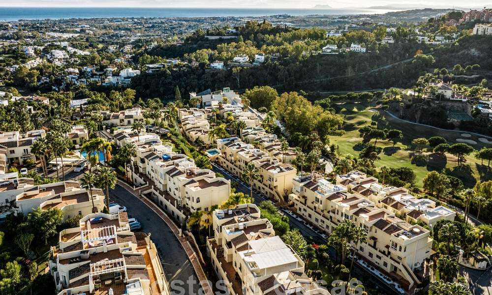 Prêt à emménager! Charmant appartement rénové avec jardin à vendre dans une communauté fermée à La Quinta, Benahavis - Marbella 62195