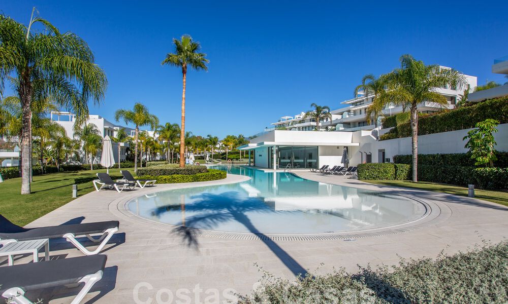 Appartement moderne de 3 chambres à coucher avec terrasses spacieuses à vendre sur le nouveau Golden Mile entre Marbella et Estepona 62509