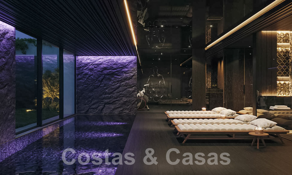 Terrain à bâtir avec un projet de villa design innovante à vendre en bordure de golf, dans un quartier résidentiel fermé et sécurisé à Nueva Andalucia, Marbella 62572