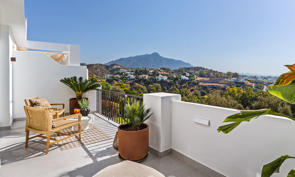 Maison élégamment rénovée à vendre, adjacente au terrain de golf de La Quinta à Benahavis - Marbella 62797