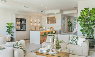 Maison élégamment rénovée à vendre, adjacente au terrain de golf de La Quinta à Benahavis - Marbella 62815 