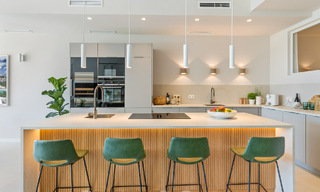 Maison élégamment rénovée à vendre, adjacente au terrain de golf de La Quinta à Benahavis - Marbella 62817 