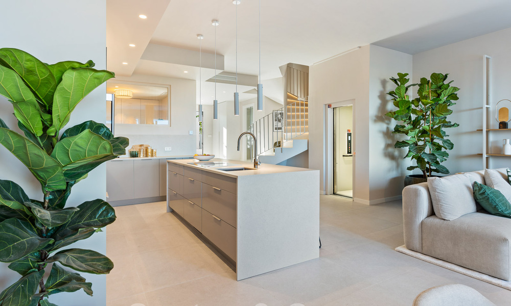 Maison élégamment rénovée à vendre, adjacente au terrain de golf de La Quinta à Benahavis - Marbella 62833