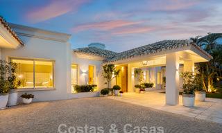 Villa de luxe sophistiquée avec vue panoramique sur la mer à vendre à Nueva Andalucia, Marbella 62765 