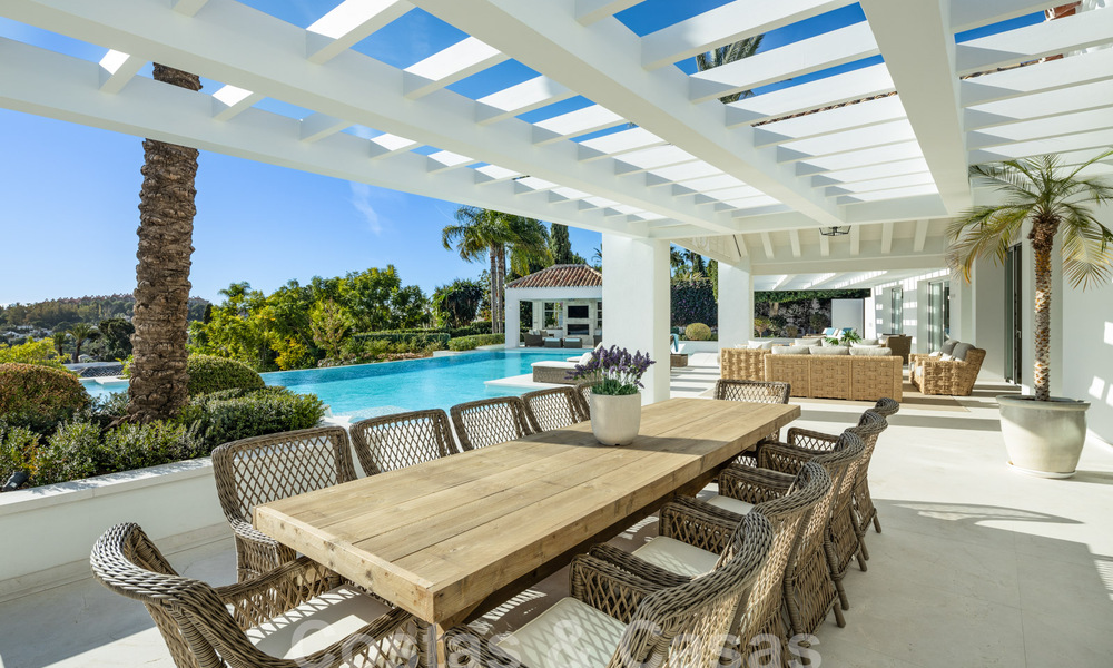 Villa de luxe sophistiquée avec vue panoramique sur la mer à vendre à Nueva Andalucia, Marbella 62769