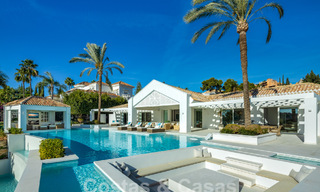 Villa de luxe sophistiquée avec vue panoramique sur la mer à vendre à Nueva Andalucia, Marbella 62770 