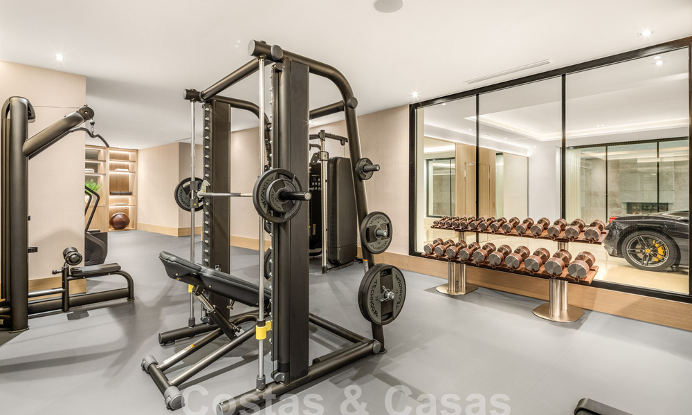 Villa de luxe sophistiquée avec vue panoramique sur la mer à vendre à Nueva Andalucia, Marbella 62791